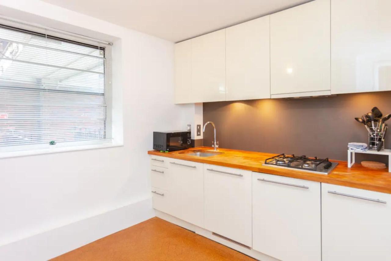 Peaceful 2 Bedroom Apartment In Central Лондон Екстериор снимка